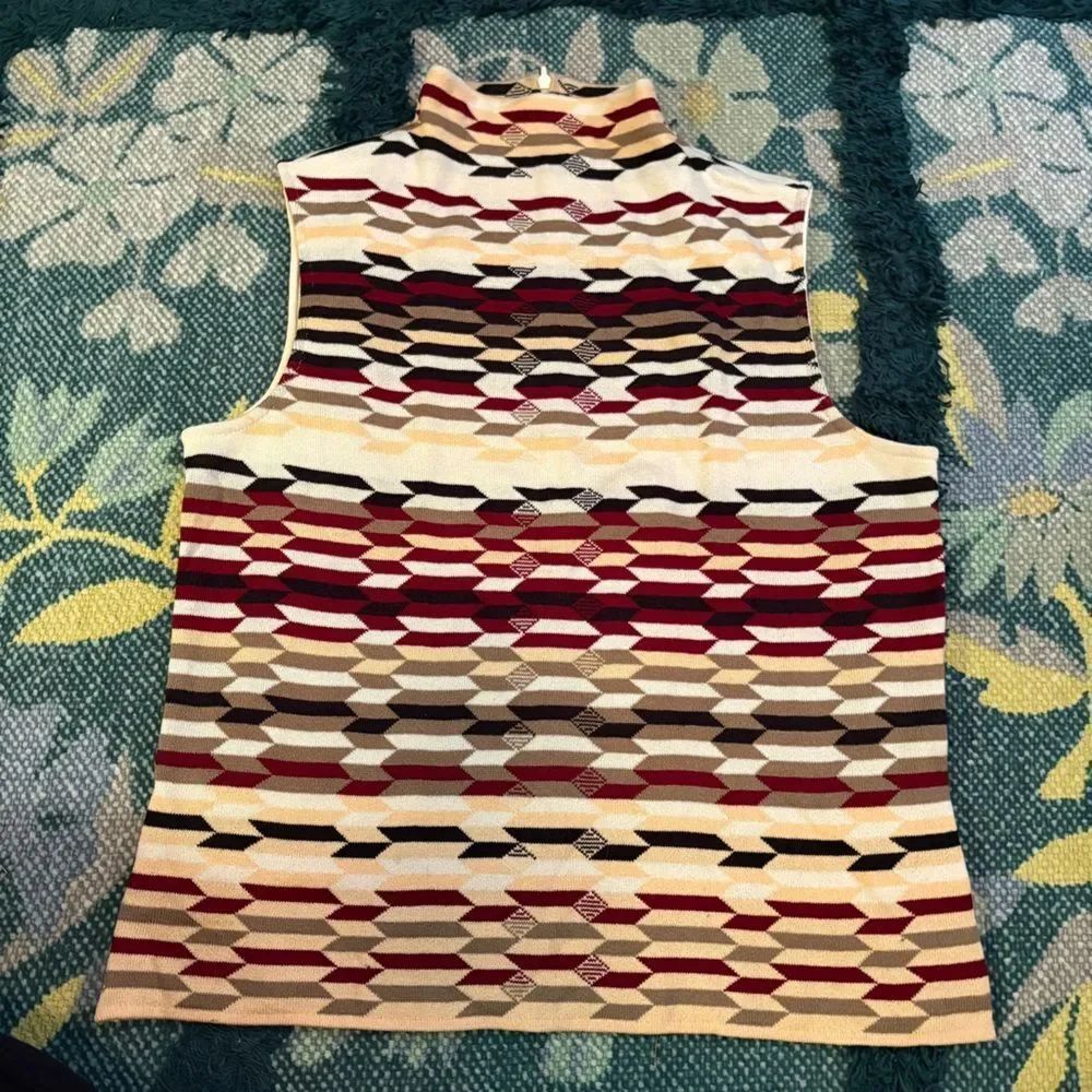 St. John Brown / Ivory / Red Aztec Geometric Print Knit Tank Top Size M